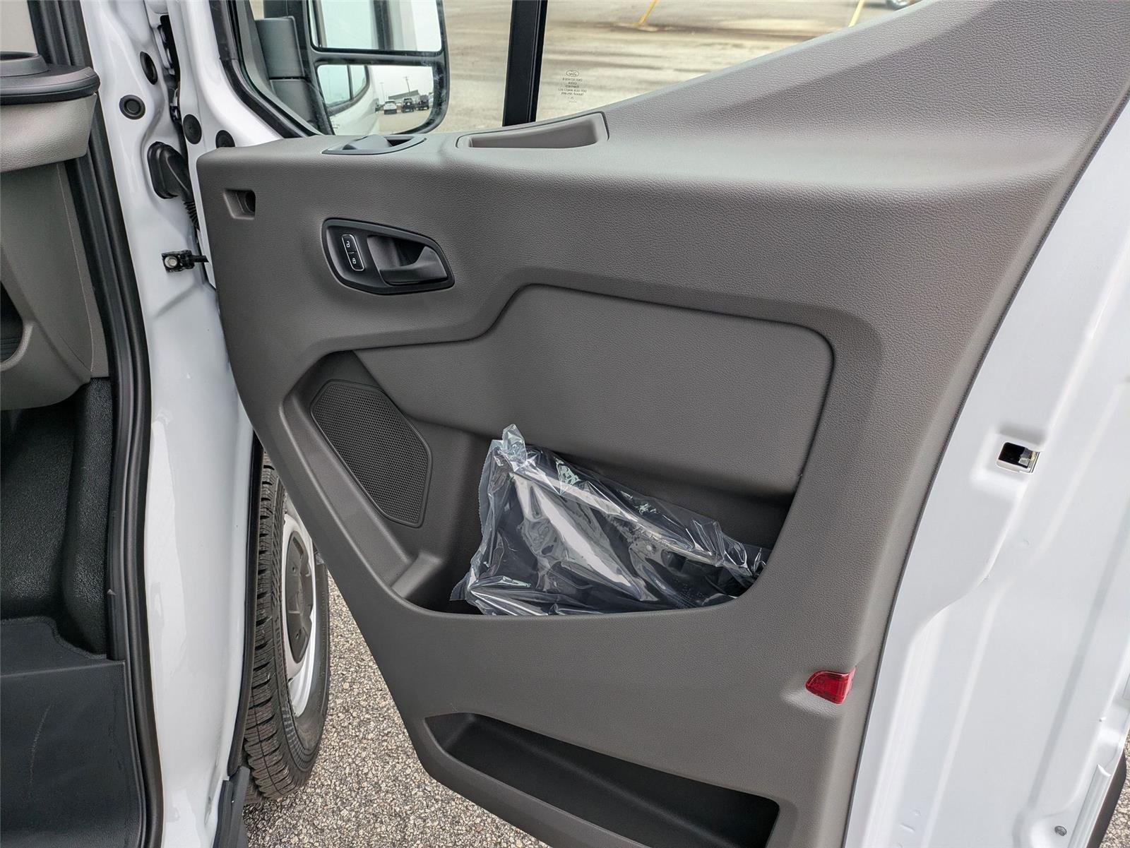 New 2026 Oxford White Ford Cargo Van image 23
