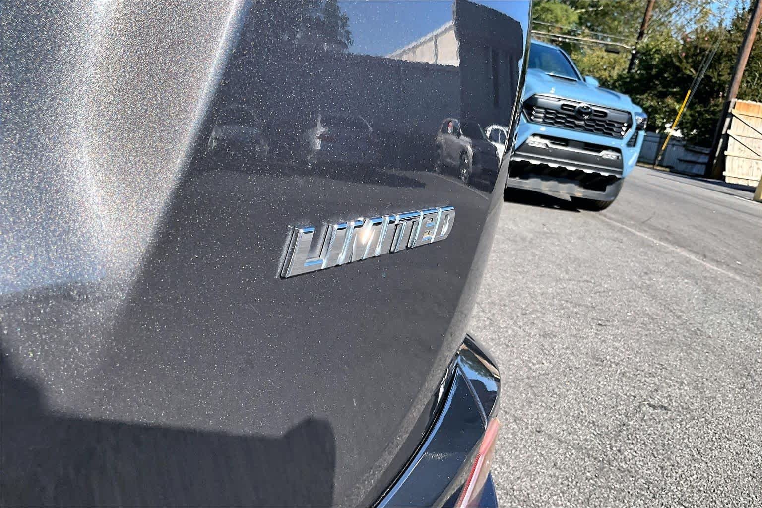 Certified Used 2018 Magnetic Gray Metallic Toyota Limited image 10