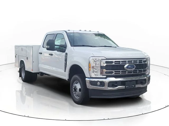 New 2026 Oxford White Ford XL image 3
