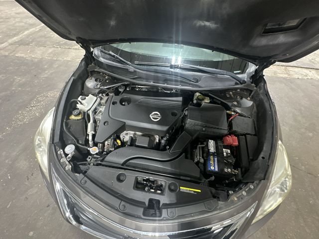 Used 2015 Brown Nissan 2.5 SV image 22