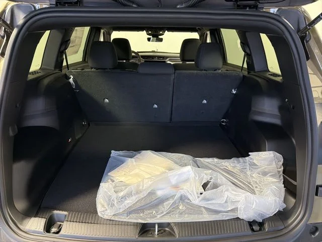 New 2026  Jeep Laredo image 8