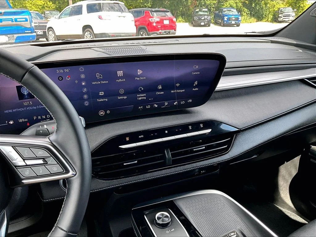 Used 2026 White Buick Preferred image 19
