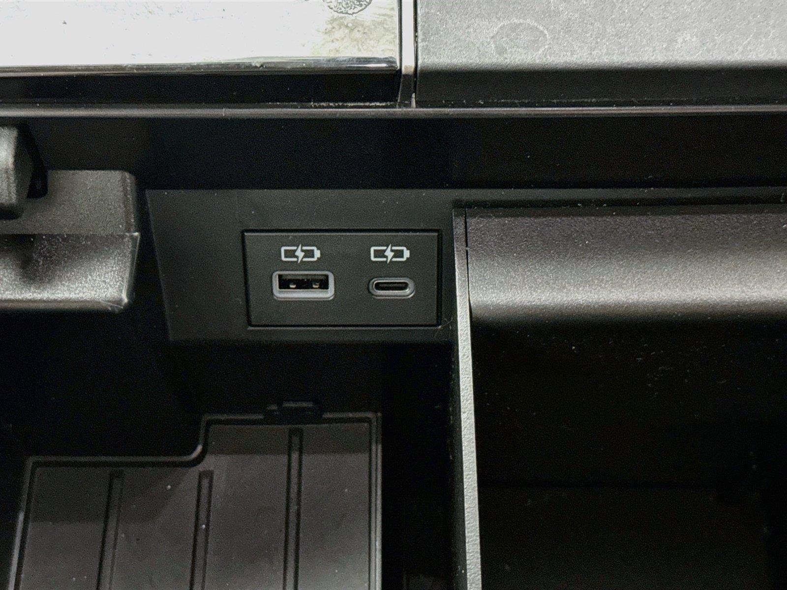 Used 2024 Ice Cap Toyota SR5 image 34