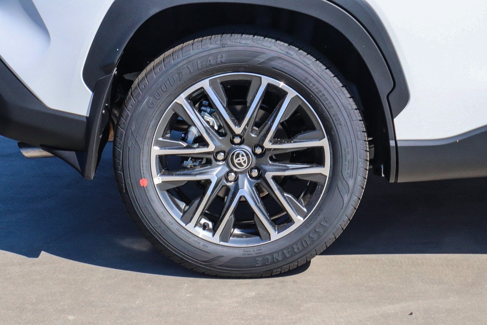 New 2026 Wind Chill Pearl Toyota XLE image 11