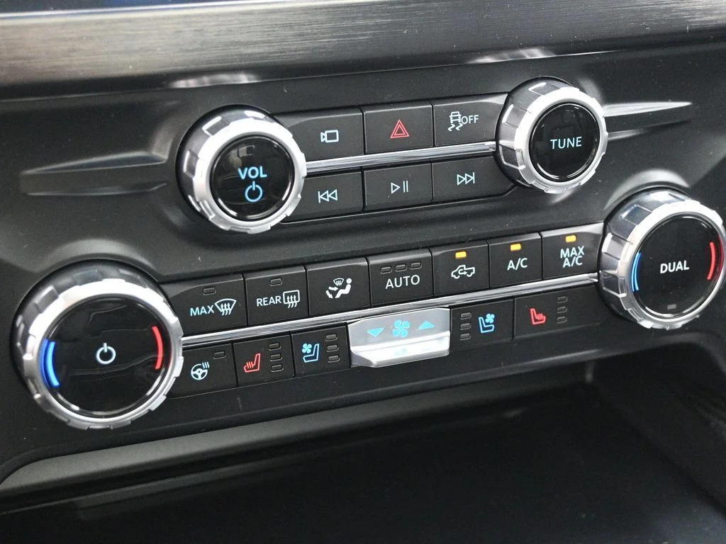 New 2026 Avalanche Ford Lariat image 17