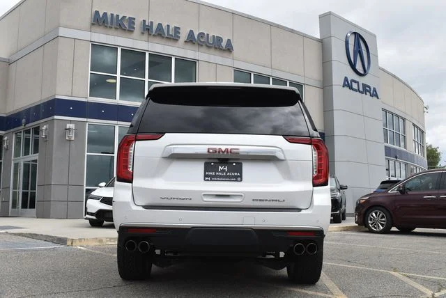 Used 2021 White Frost GMC Denali image 6