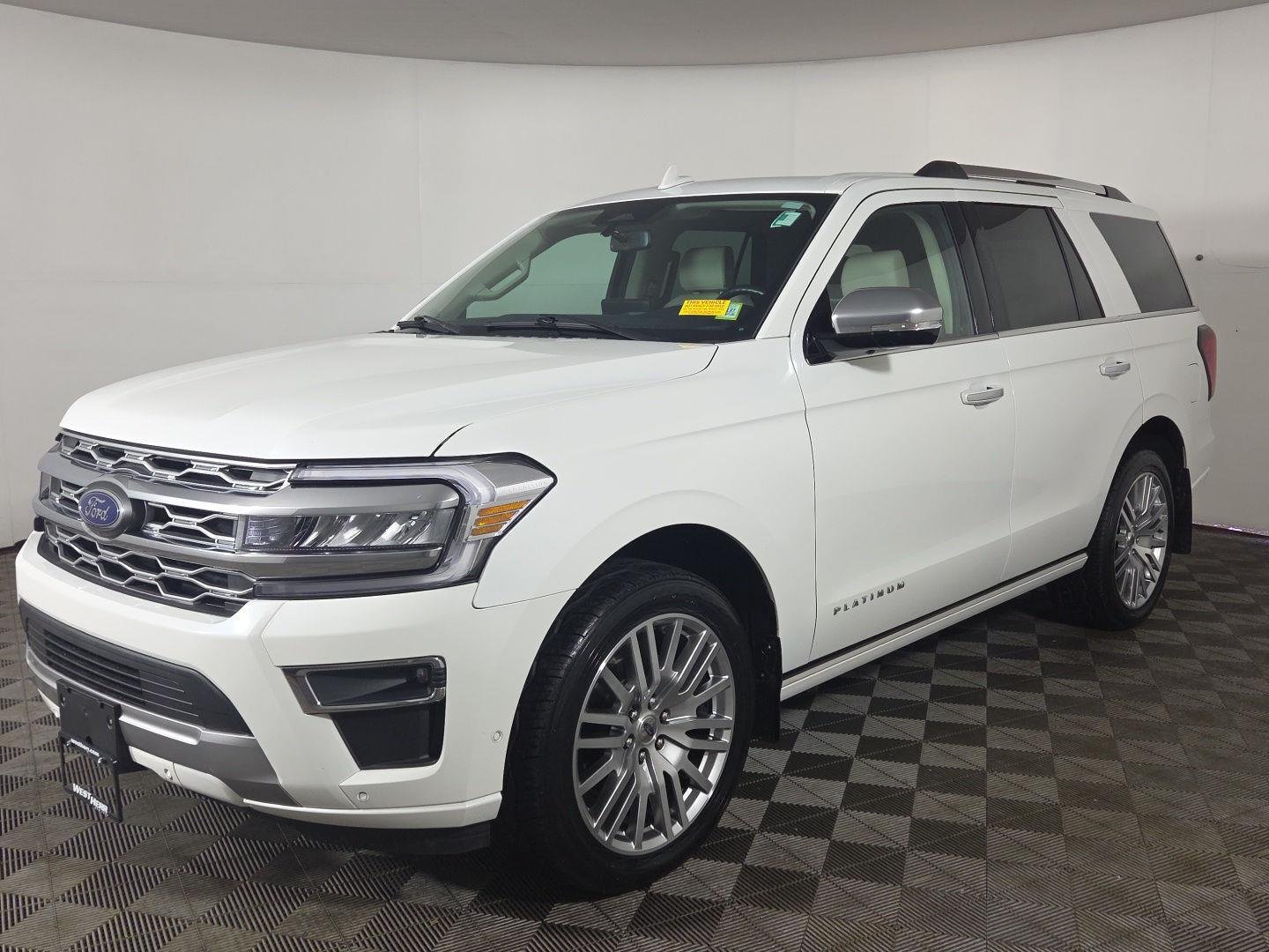 Used 2024 Star White Metallic Tri-Coat Ford Platinum image 3