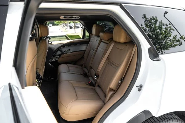 New 2026  Land Rover SE image 45