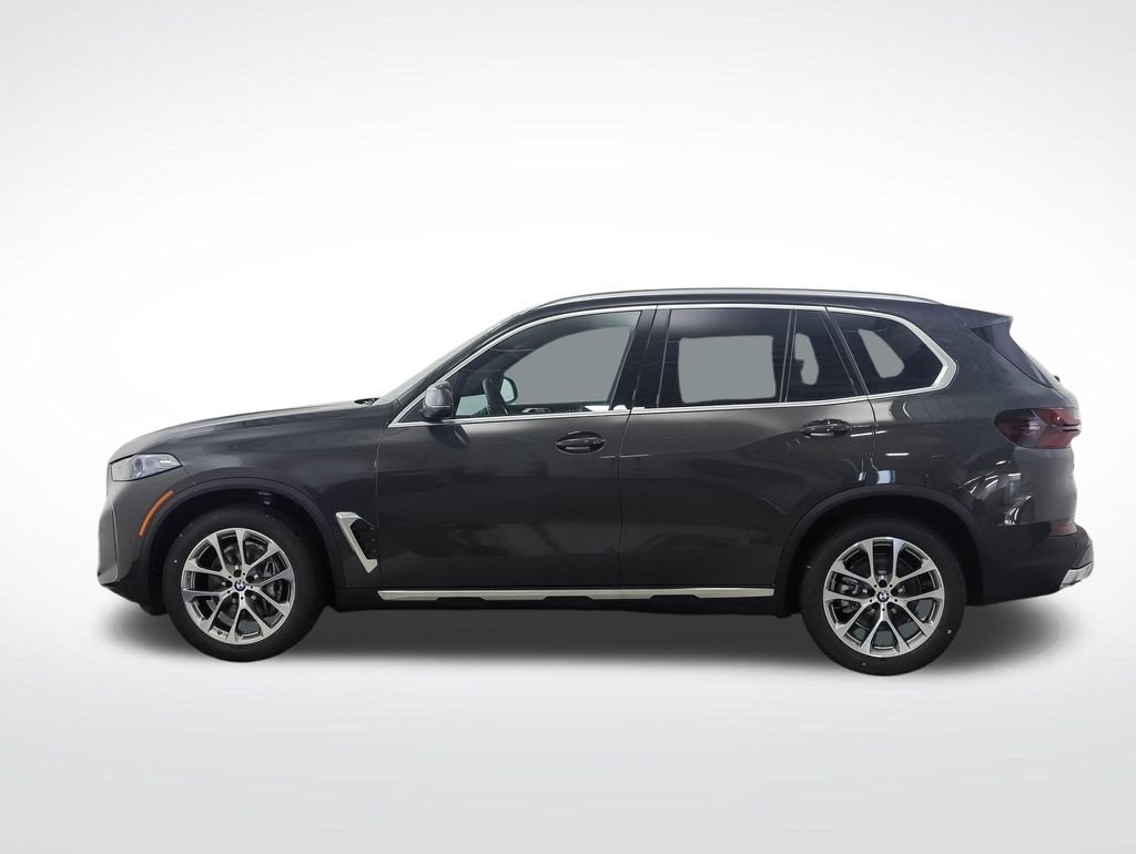 Used 2026 BMW X5 40i with VIN 5UX23EU00T9141141 for sale in Minneapolis, Minnesota