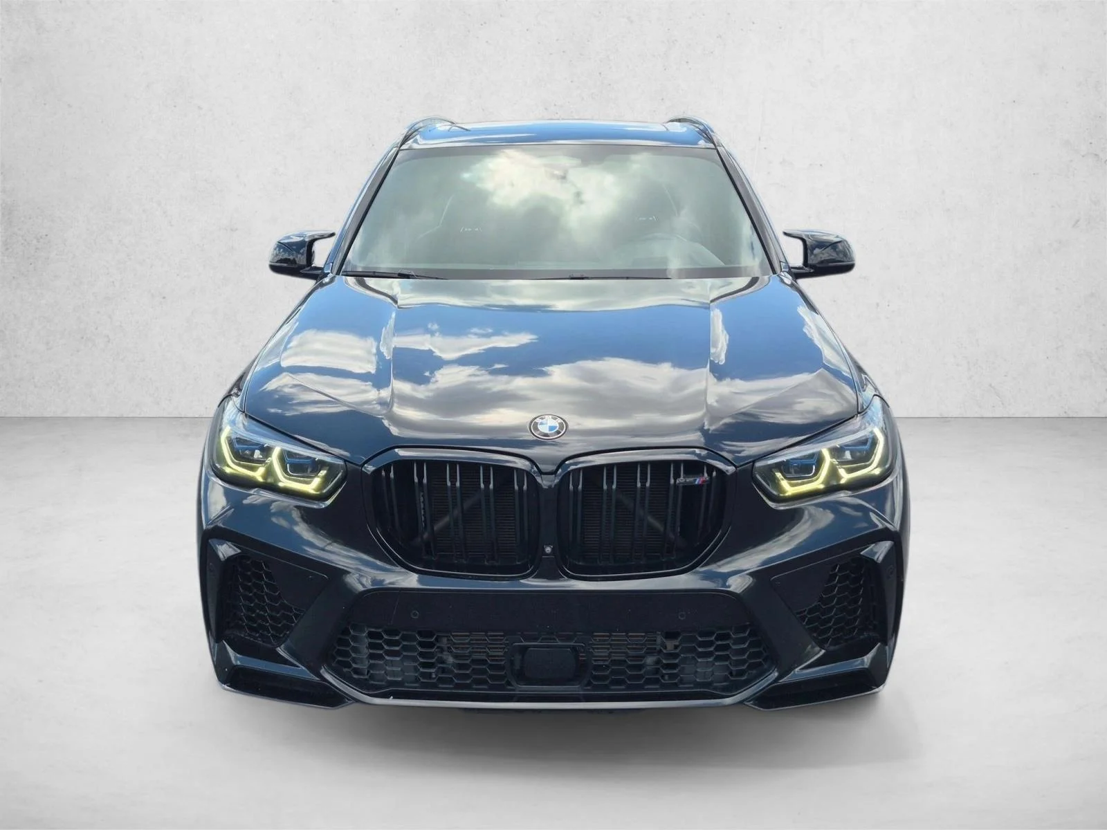 Used 2022 Black Sapphire Metallic BMW  image 2