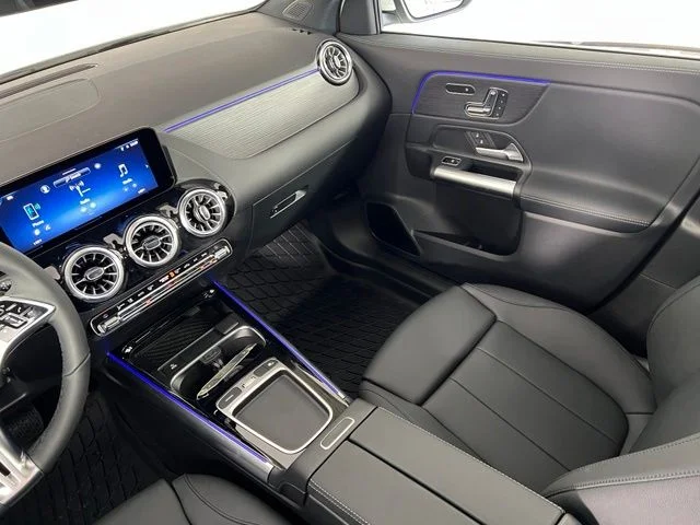 New 2026 Polar White Mercedes-Benz GLA 250 image 34