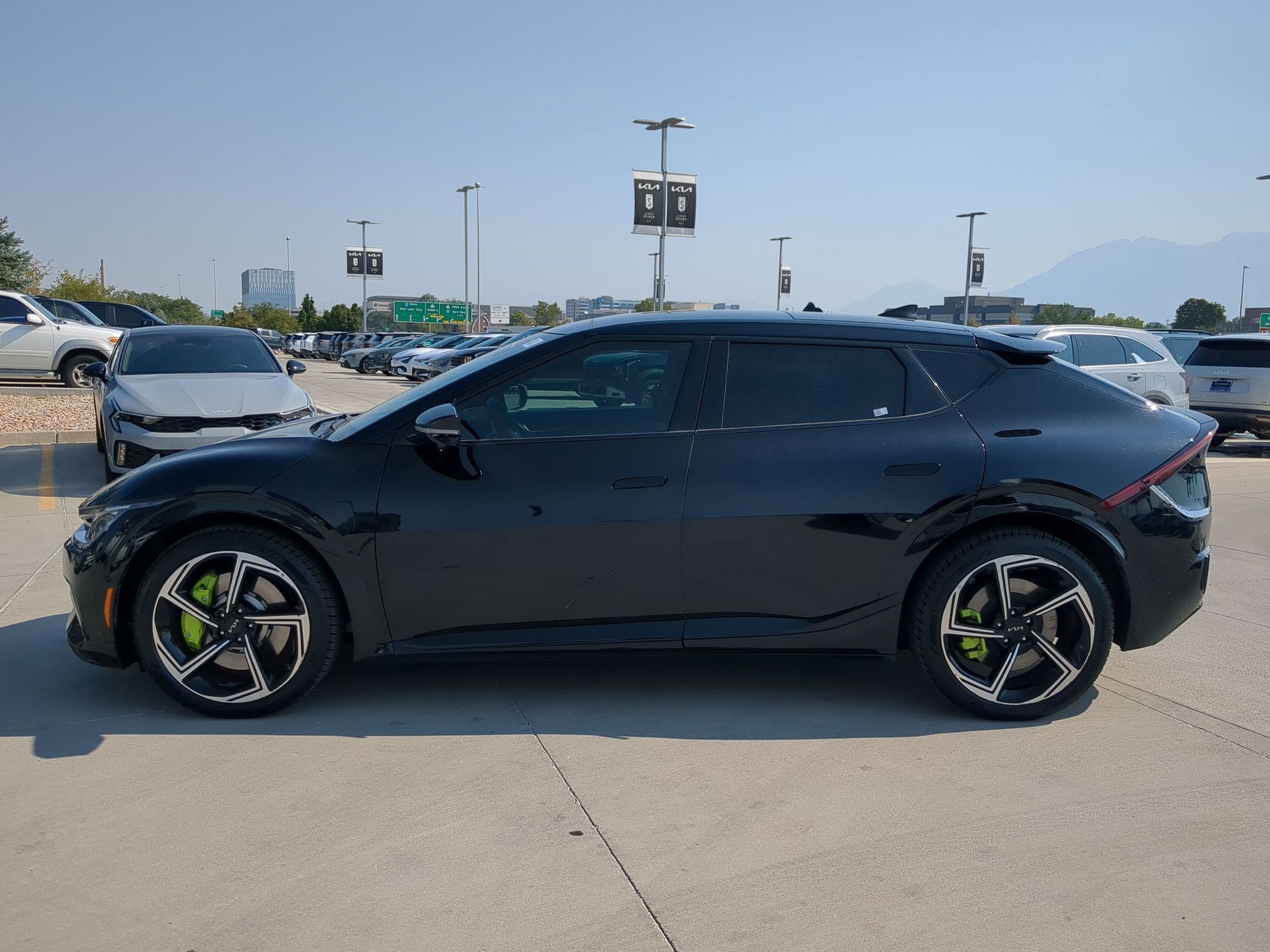 Used 2023 Kia EV6 GT with VIN KNDC5DLE8P5114418 for sale in South Jordan, UT