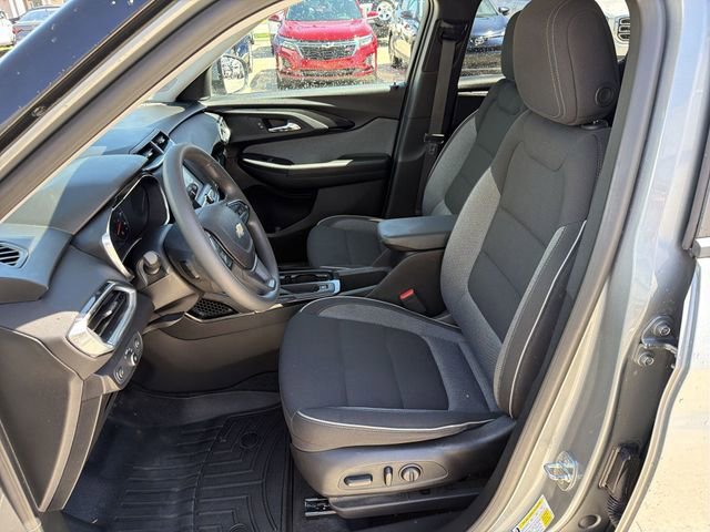 2023 Chevrolet TrailBlazer LT - Photo 13