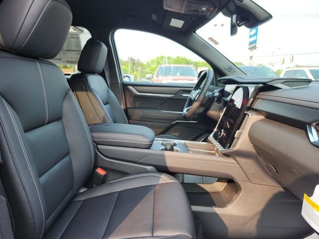 2025 GMC Acadia Elevation - Photo 28