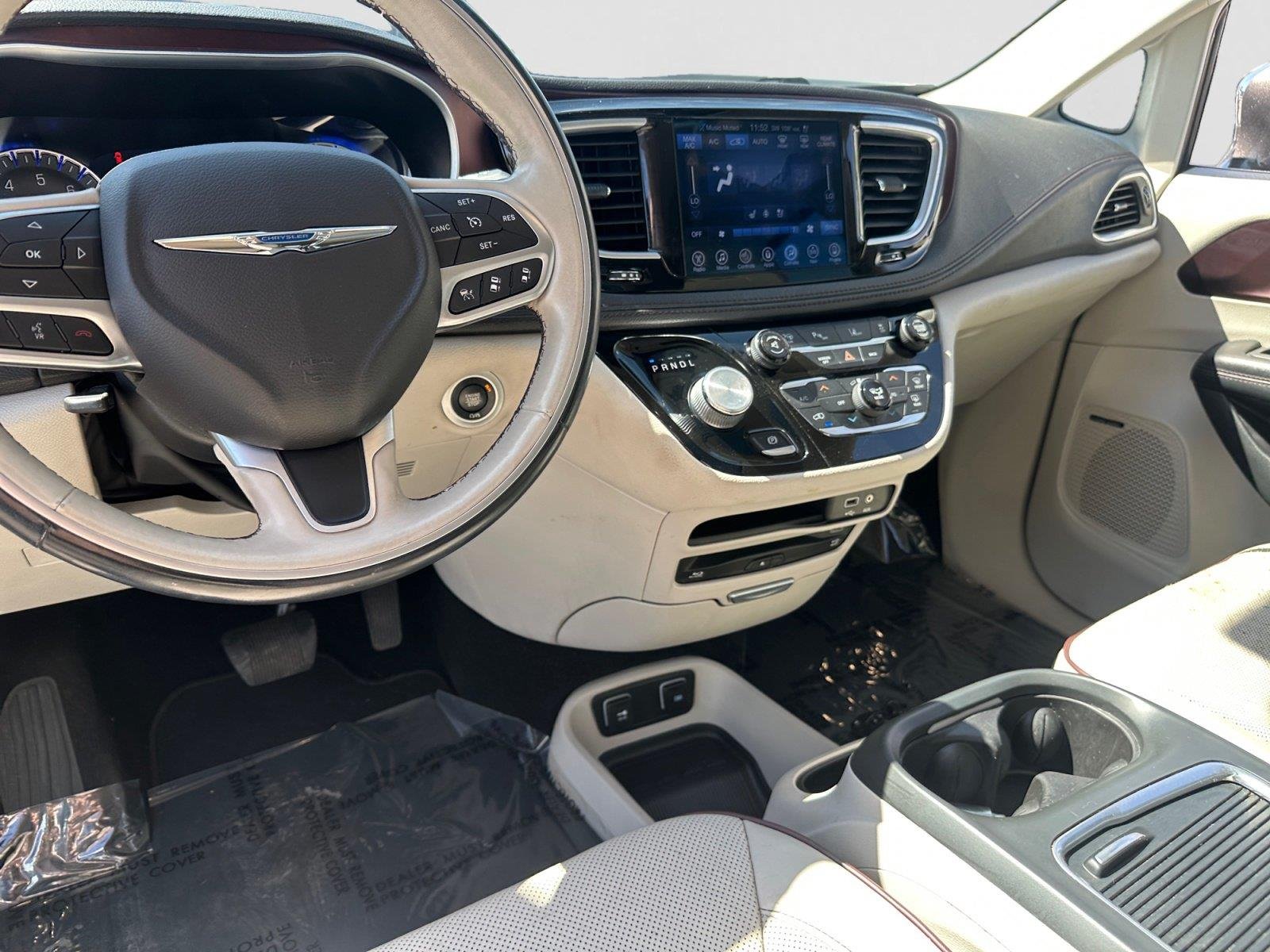 2017 Chrysler Pacifica Limited - Photo 16