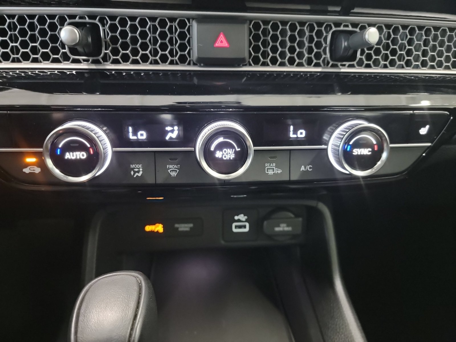 2023 Honda Civic Hatchback EX-L - Photo 51