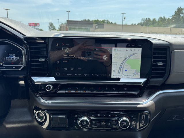 Used 2023 Sterling Metallic GMC SLT image 21