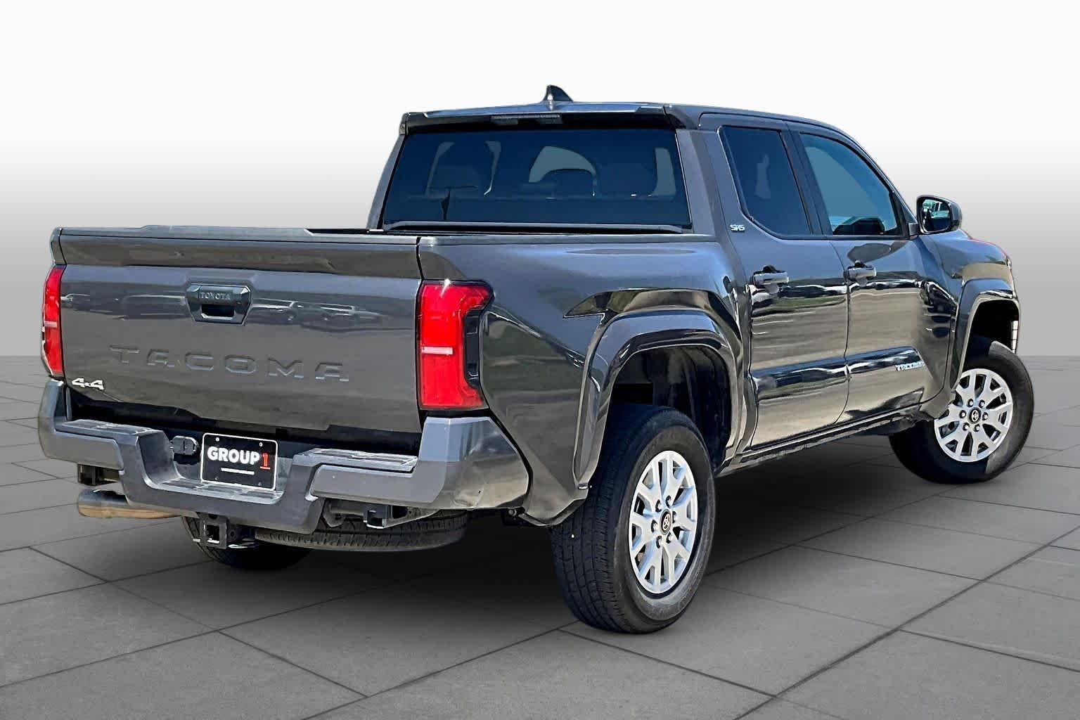 Used 2025 Underground Toyota SR5 image 12