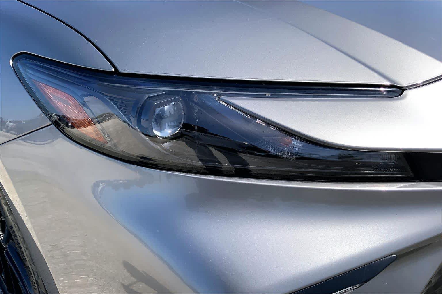 Used 2025 Heavy Metal Toyota SE image 27