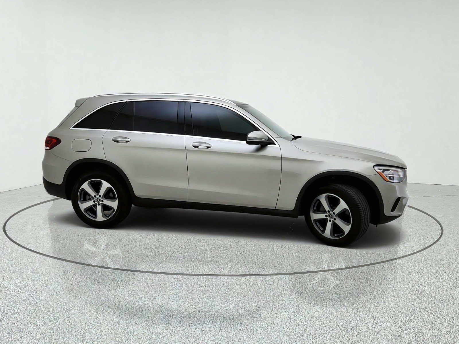 Used 2021 Mojave Silver Metallic Mercedes-Benz GLC 300 image 6