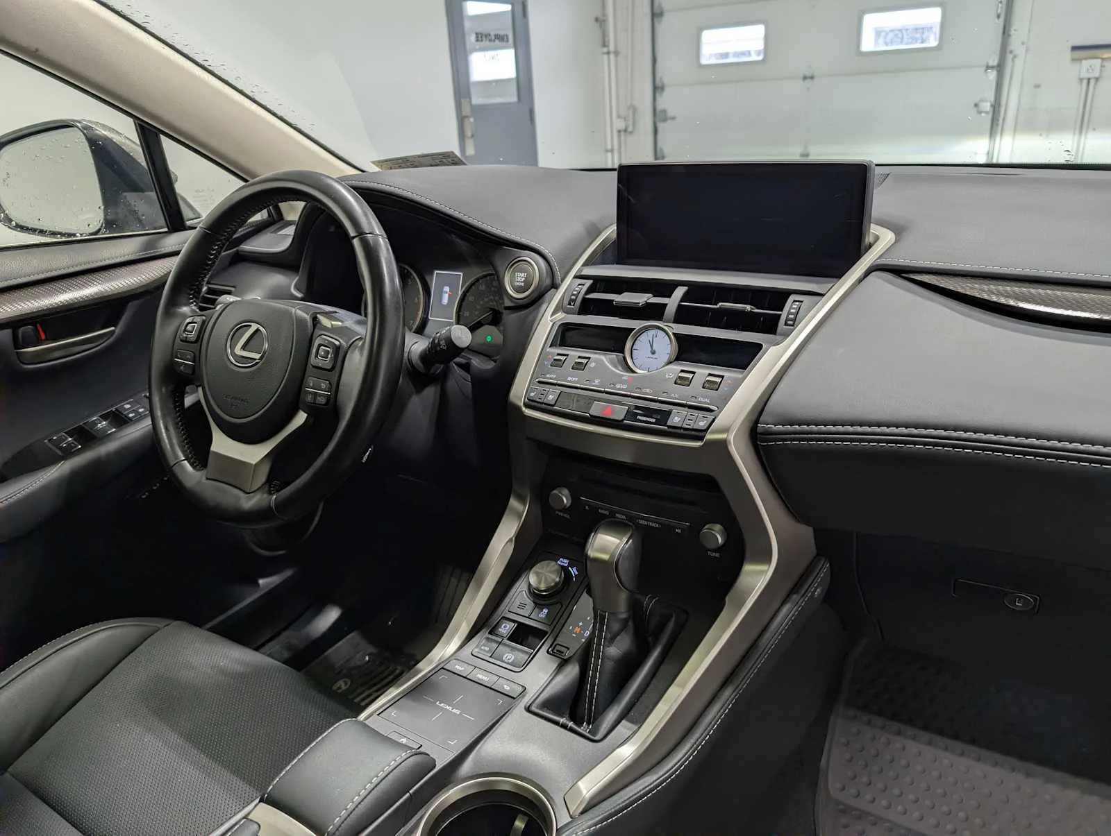 Used 2021 Atomic Silver Lexus  image 45