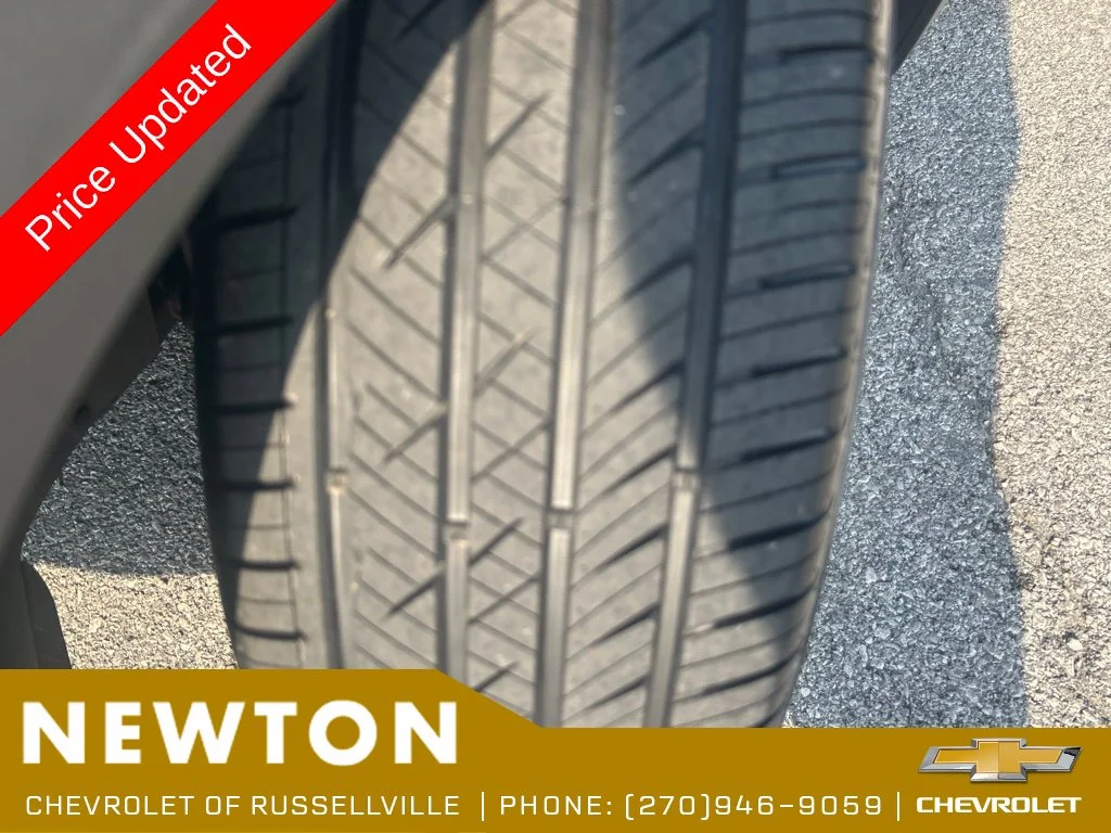 Used 2024 Shimmering Silver Hyundai Limited image 49