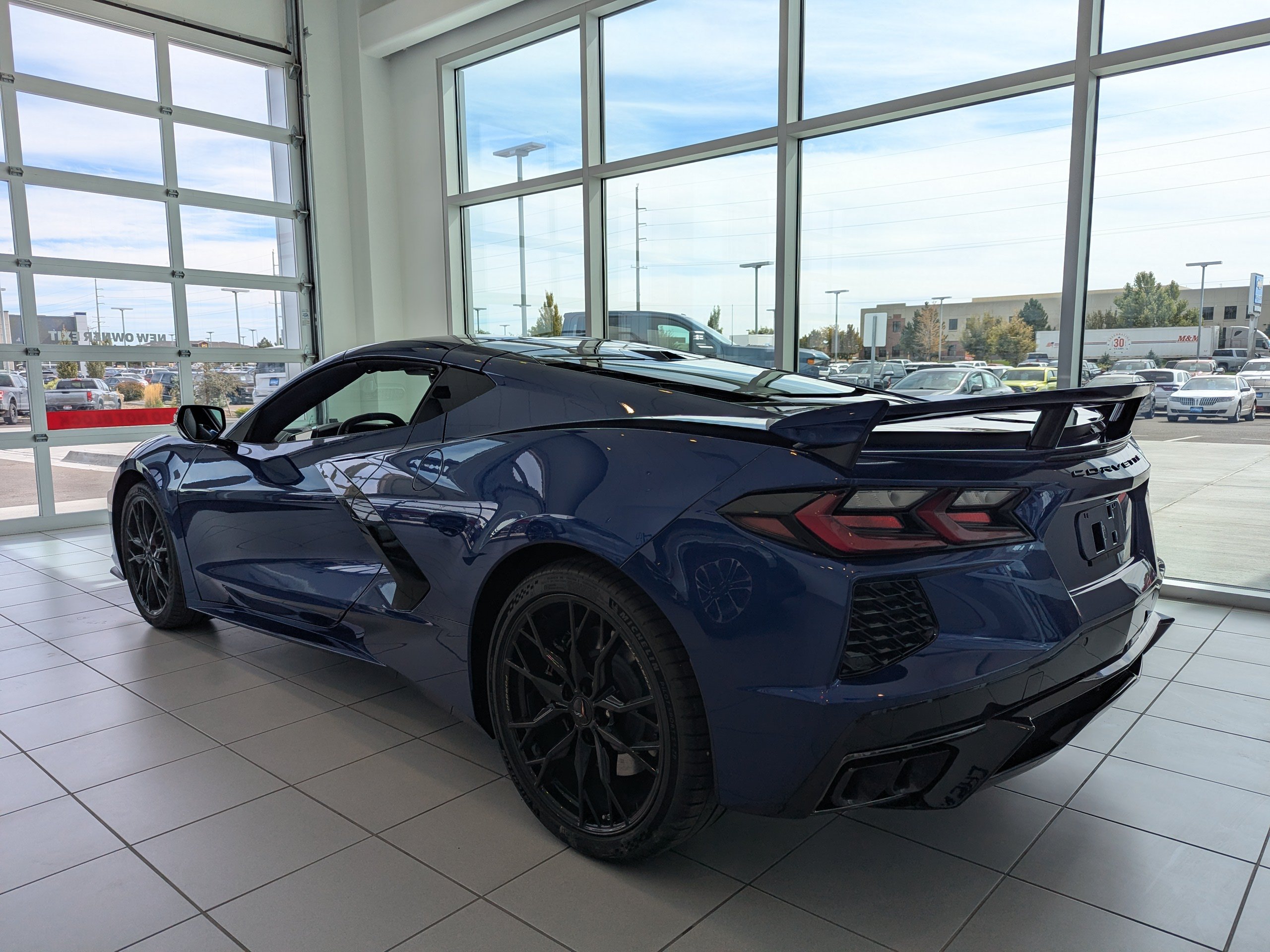 2027 Chevrolet Corvette 2LT - Photo 10