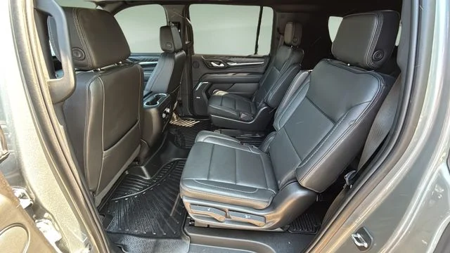 Used 2023 Silver GMC Denali image 20
