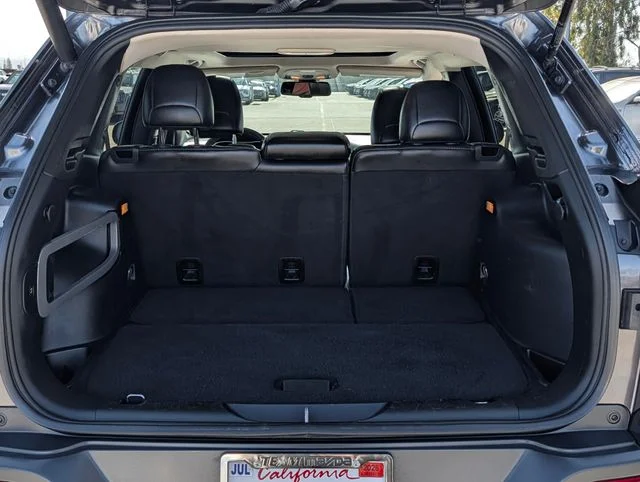 Used 2016 Gray Jeep Limited image 10