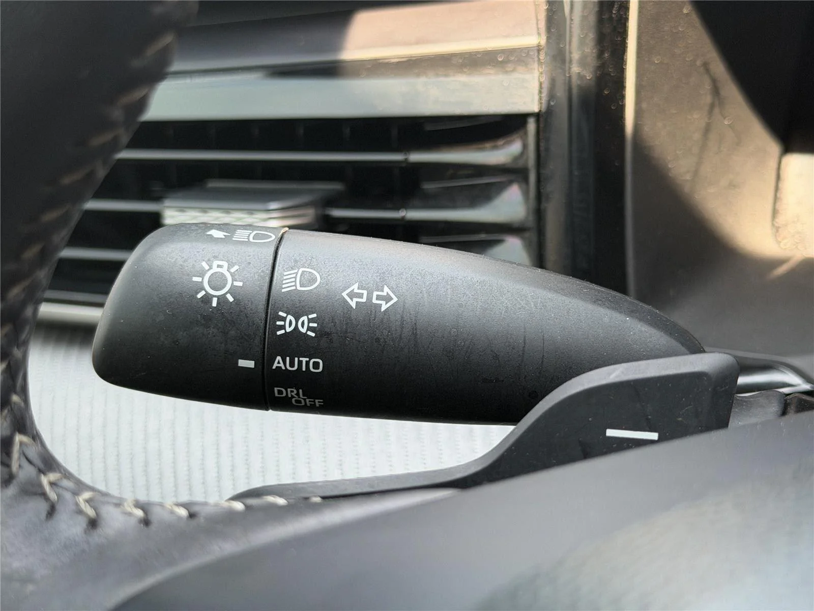 Used 2025 Midnight Black Metallic Toyota SE image 19