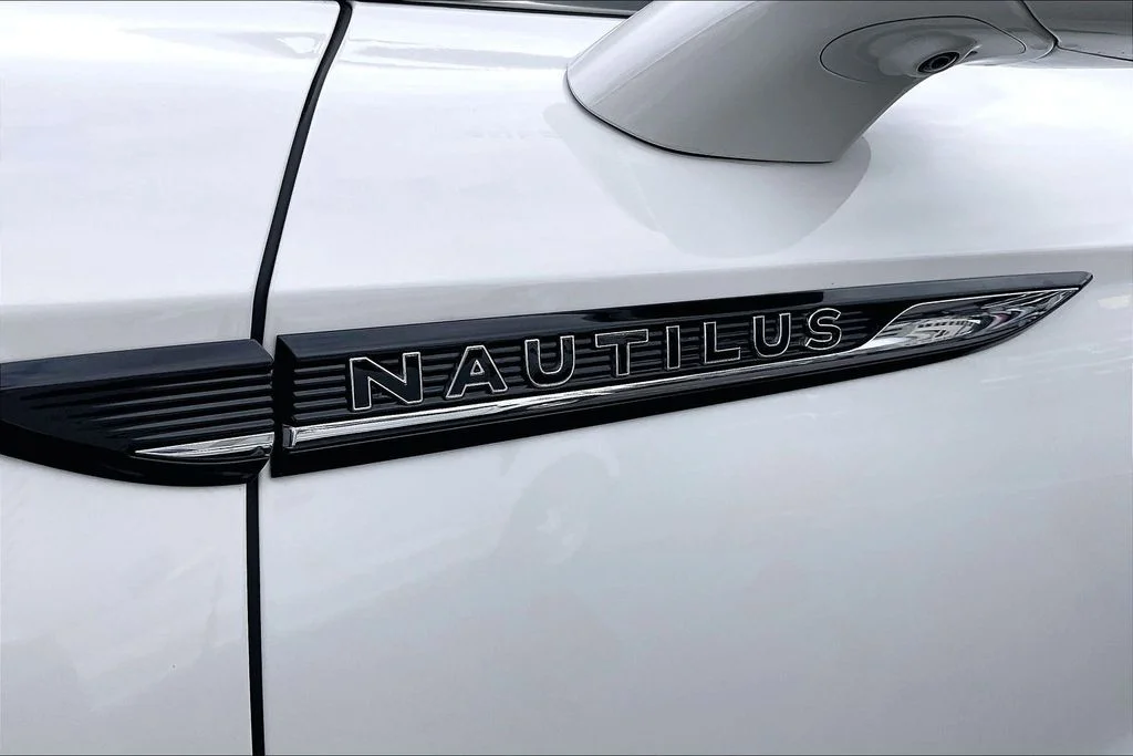 Used 2022 White Lincoln Black Label image 32