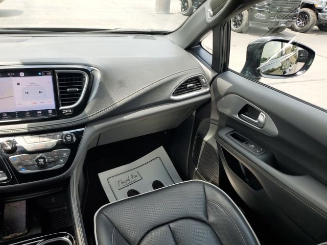 Used 2026 Black Chrysler Limited image 16