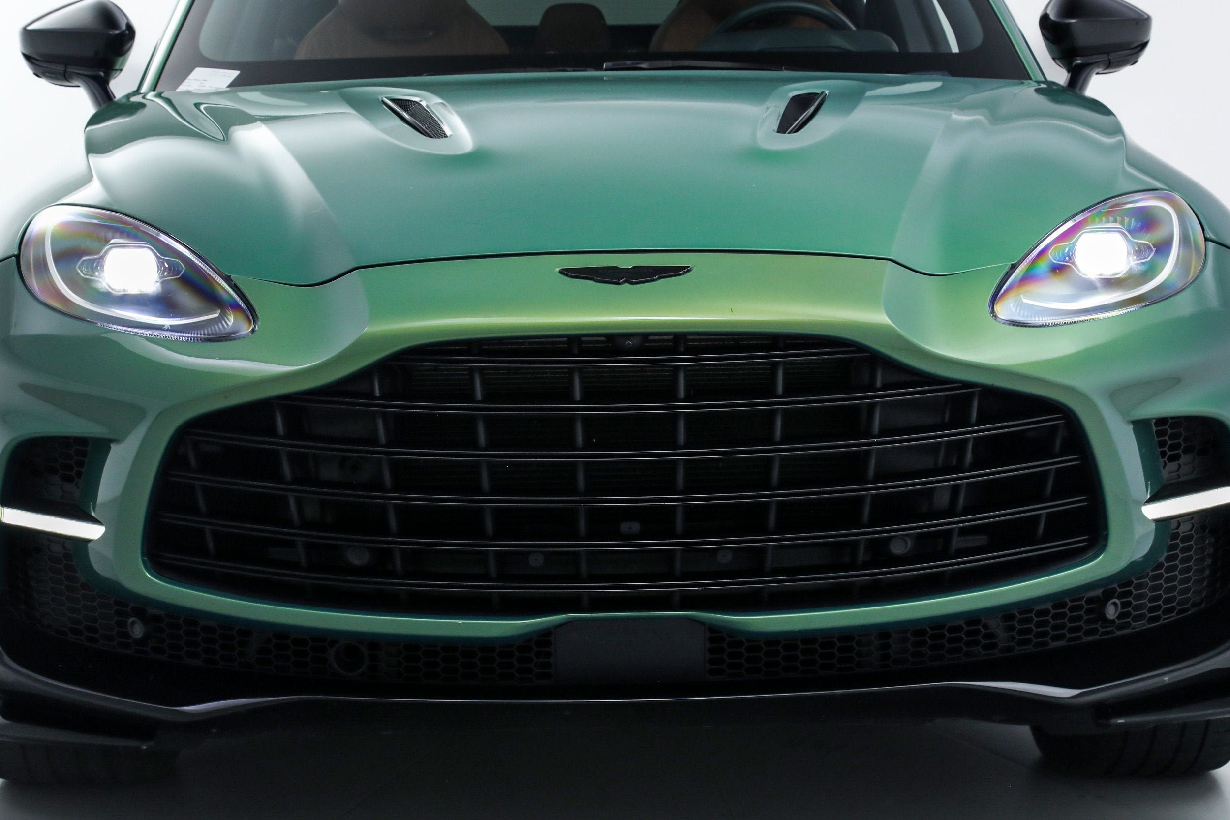 Used 2023 Green Aston Martin 707 image 9
