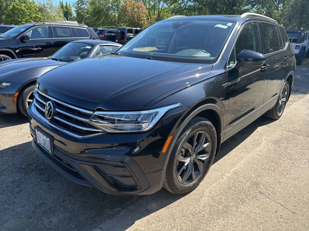 2022 Volkswagen Tiguan 2.0T SE 4Motion's photo