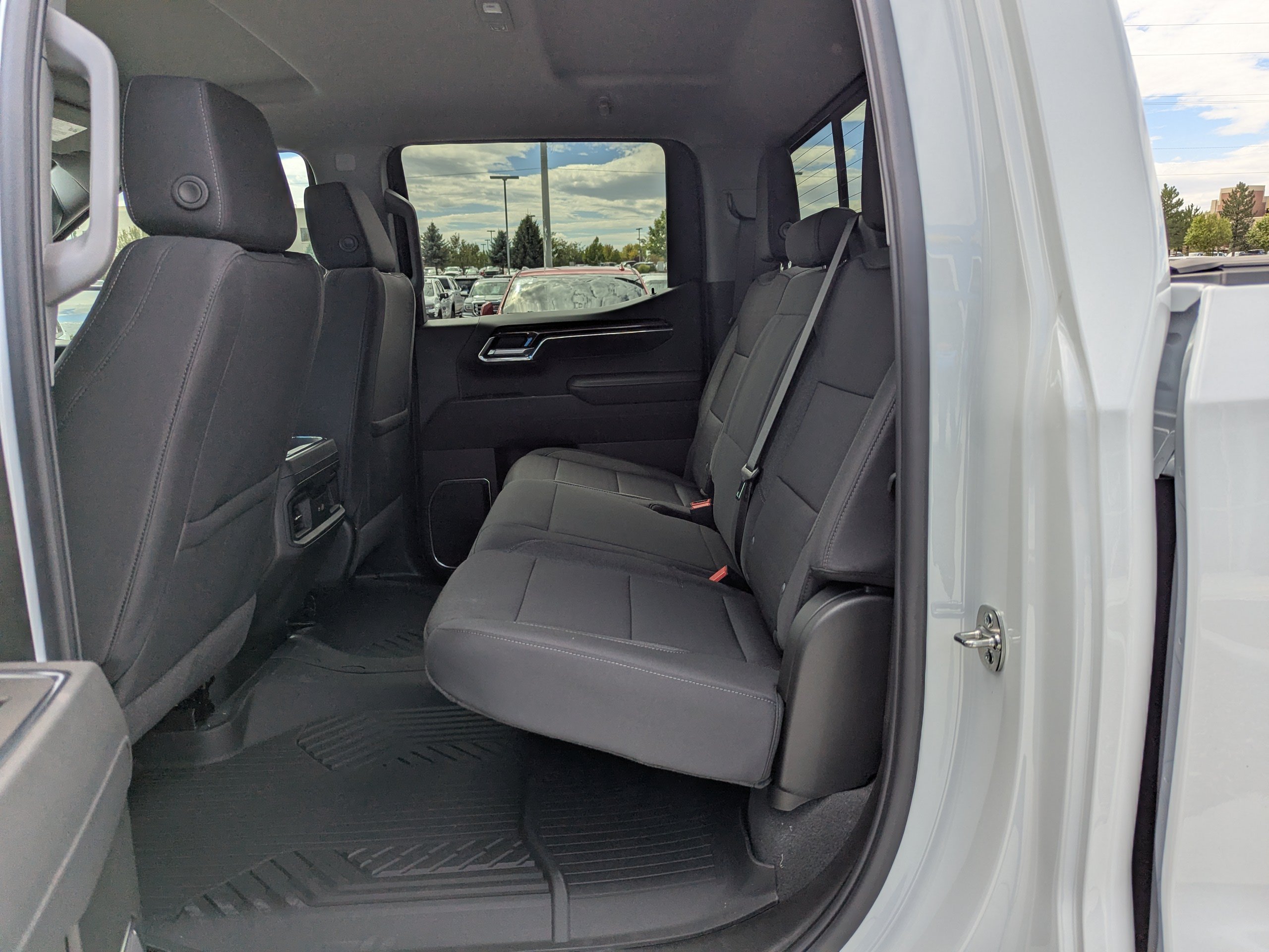 2026 Chevrolet Silverado 1500 LT Trail Boss - Photo 32
