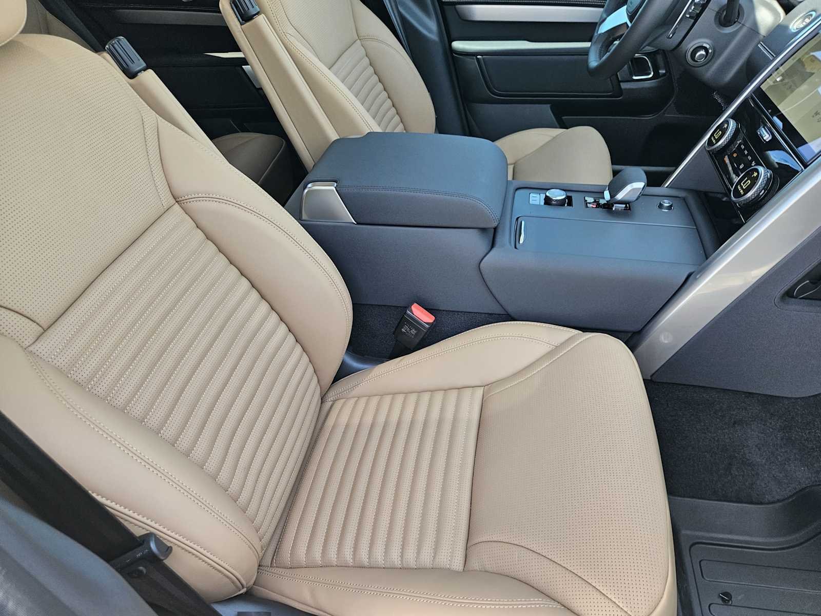 New 2026 Varesine Blue LAND ROVER Dynamic SE image 13