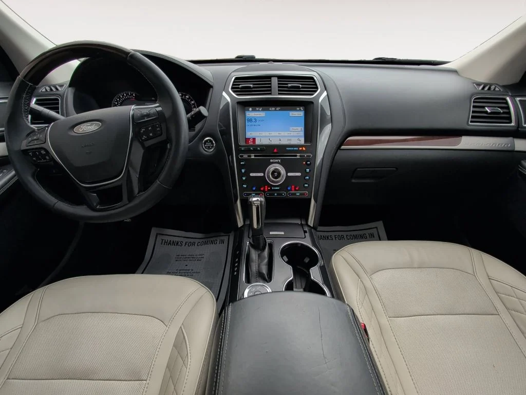 Used 2018 Silver Ford Platinum image 10
