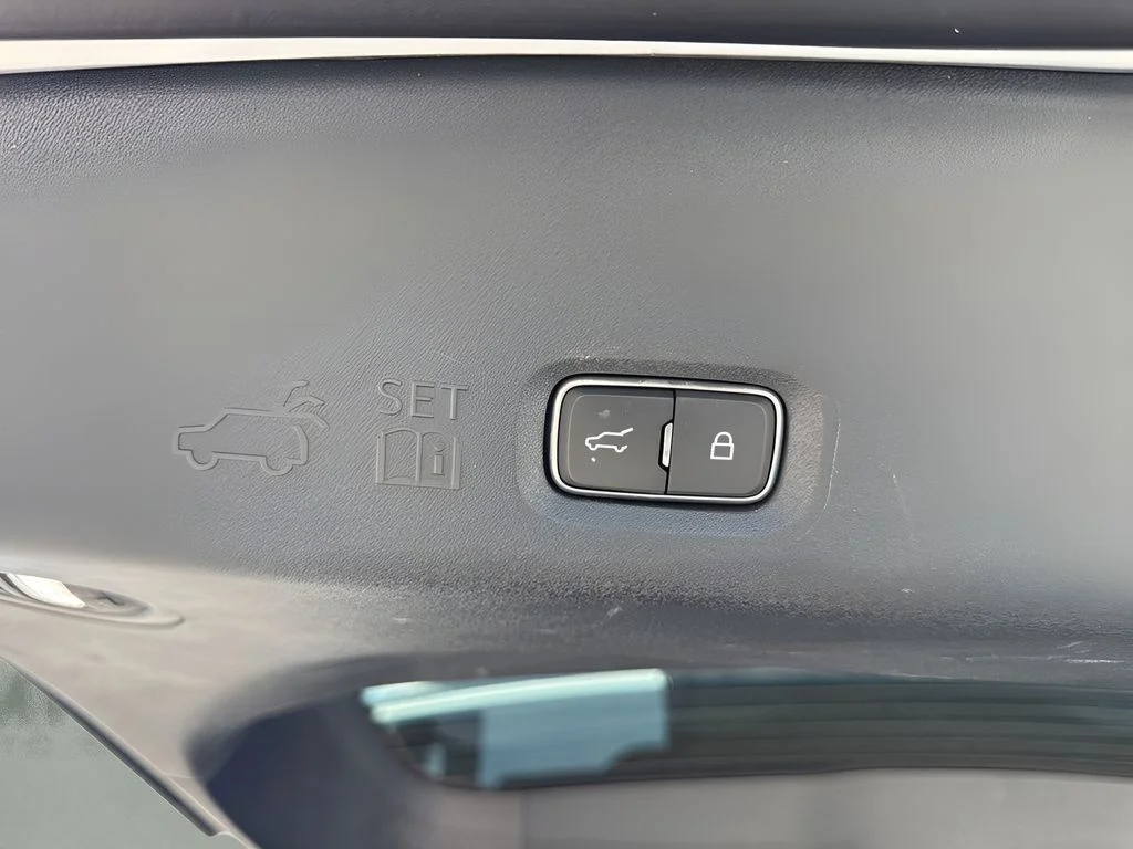 Used 2025 Silver Ford Active image 31
