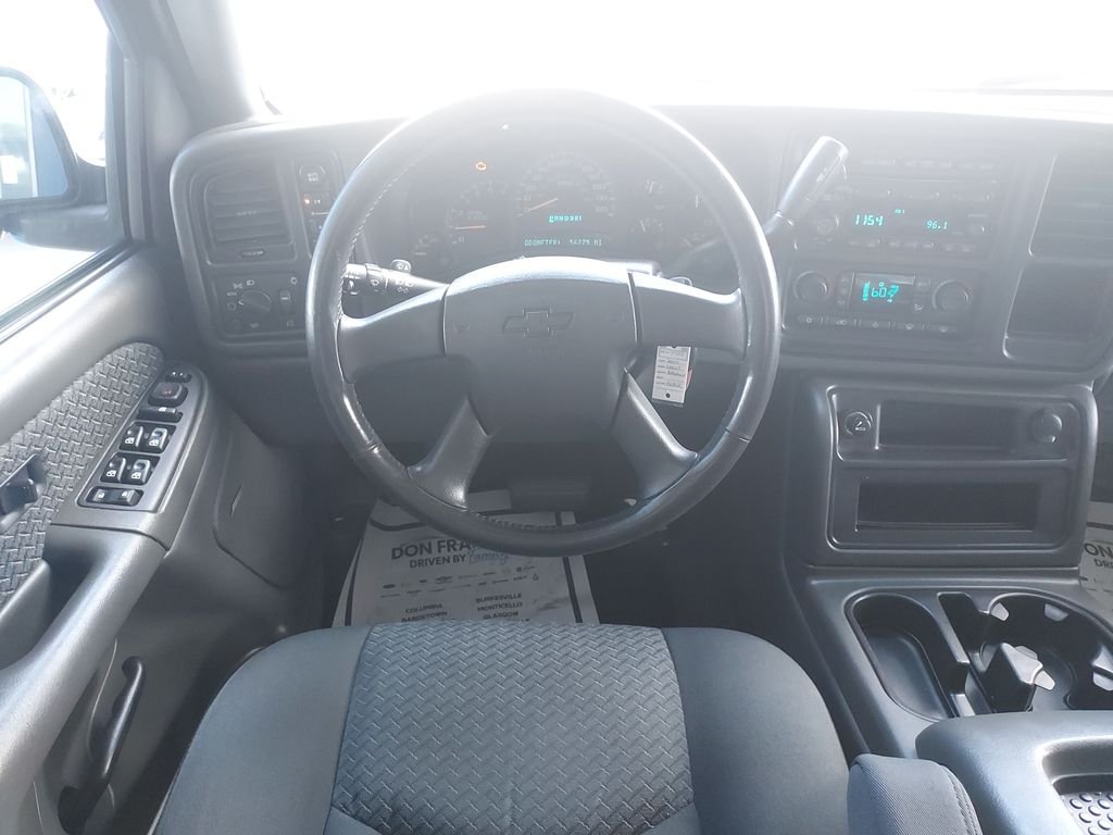 Used 2004 Black Chevrolet Base image 16