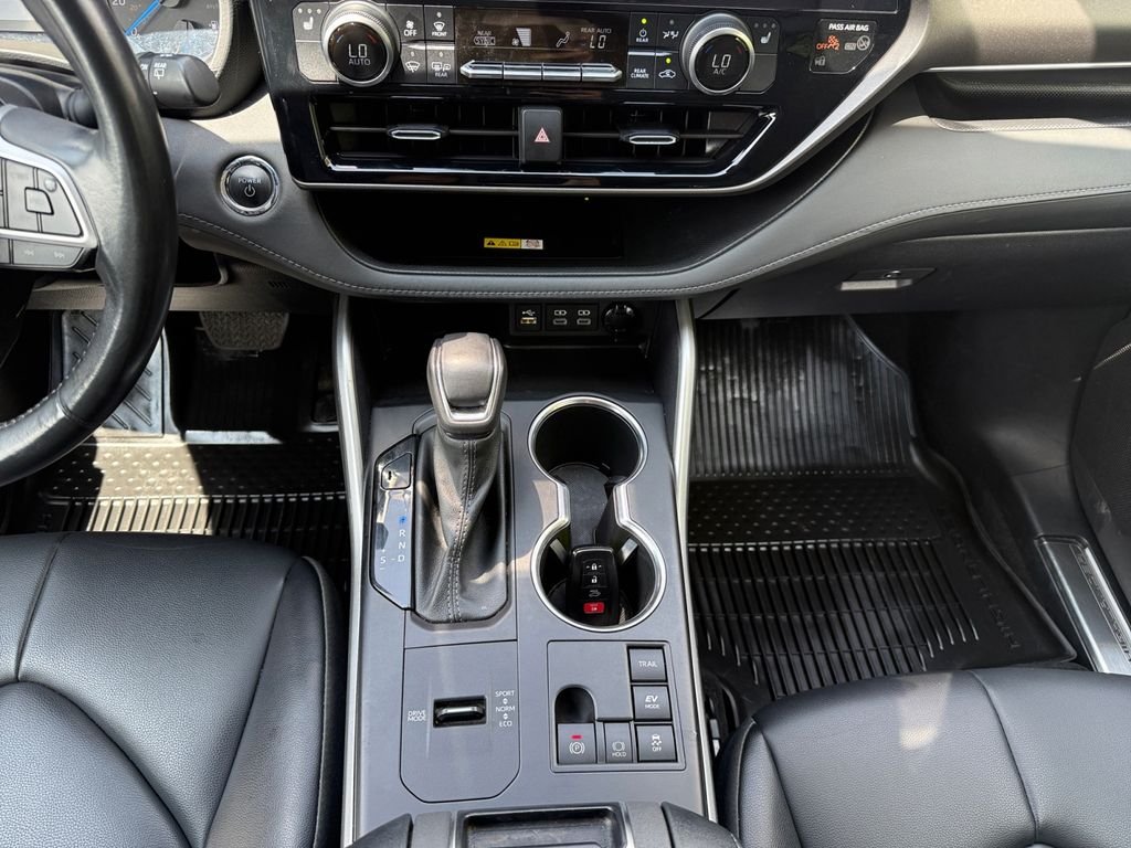 Used 2023 Black Toyota XLE image 11