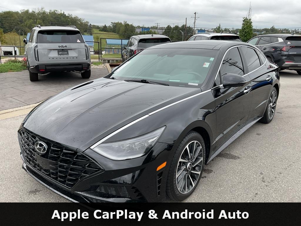 Used 2023 Onyx Black Hyundai Limited image 4