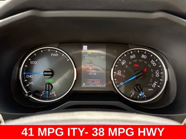 Used 2022 Gray Toyota LE image 18