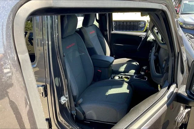2025 Jeep Wrangler 4-Door Rubicon - Photo 26