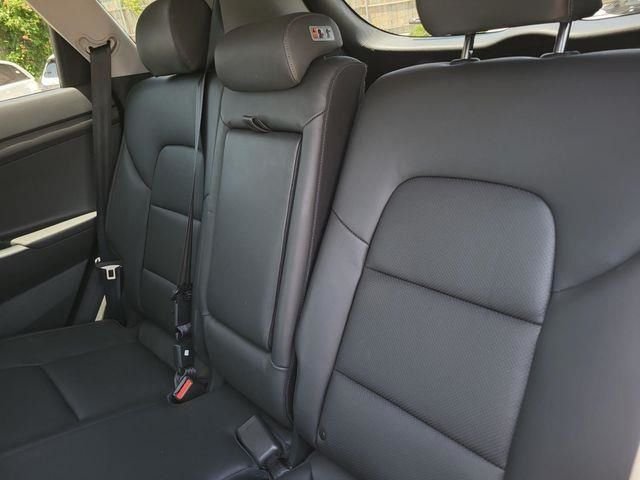 Used 2021 Silver Hyundai Limited image 14
