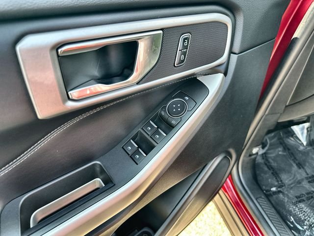 Used 2021 Red Ford XLT image 17