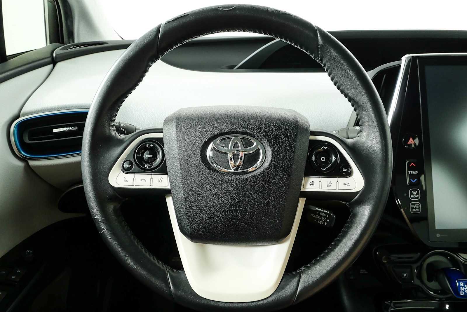 Used 2017 Blizzard Pearl Toyota Advanced image 8