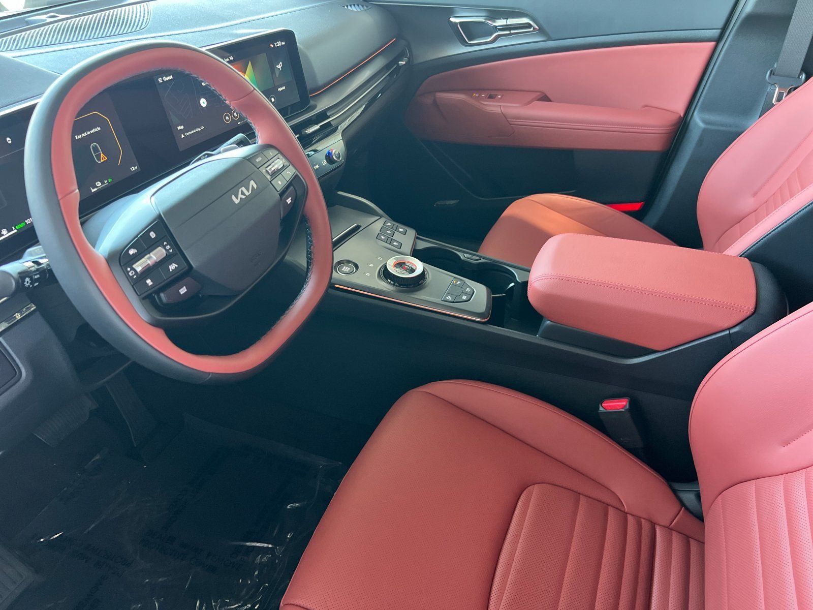 New 2026 Snow White Pearl Kia SX Prestige image 9