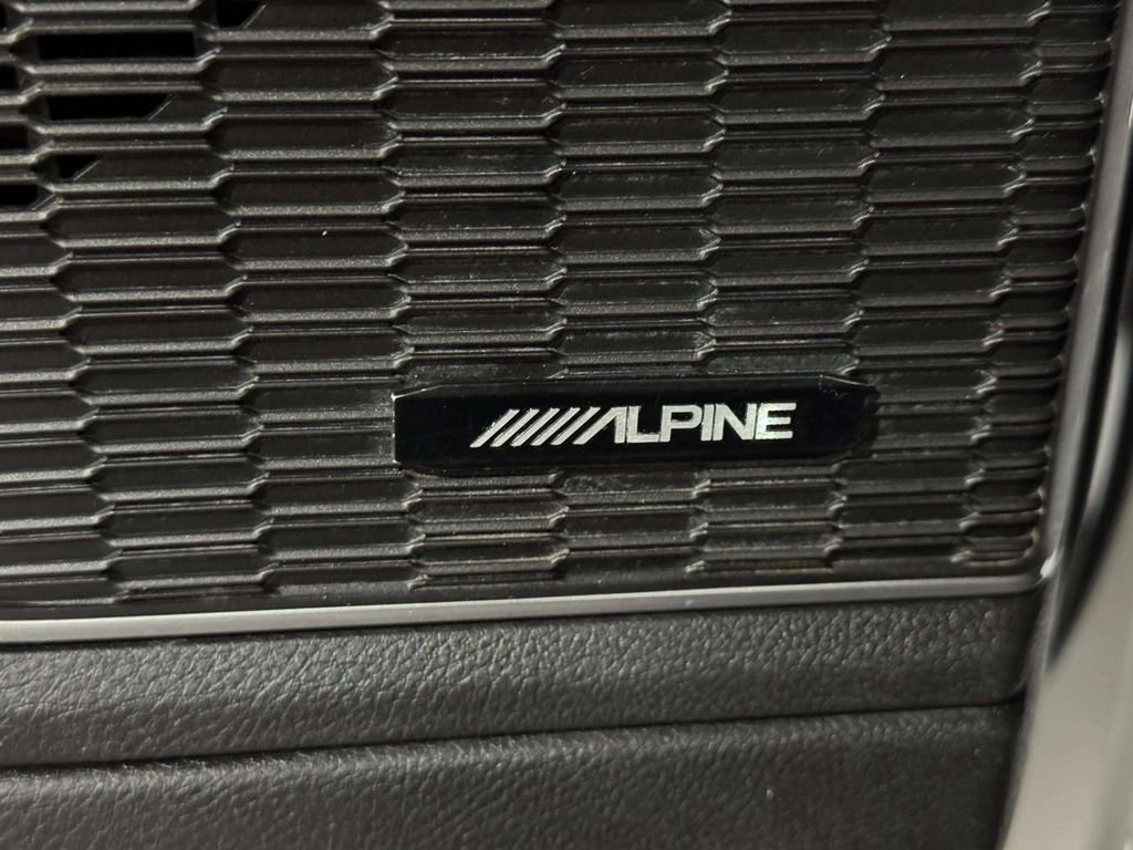 Used 2022 White/off-white Jeep Limited image 20