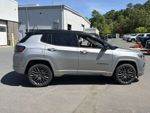 Used 2023 Silver Jeep High Altitude image 14