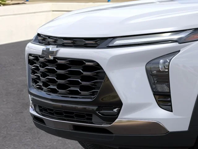 New 2026 Summit White Chevrolet ACTIV image 13